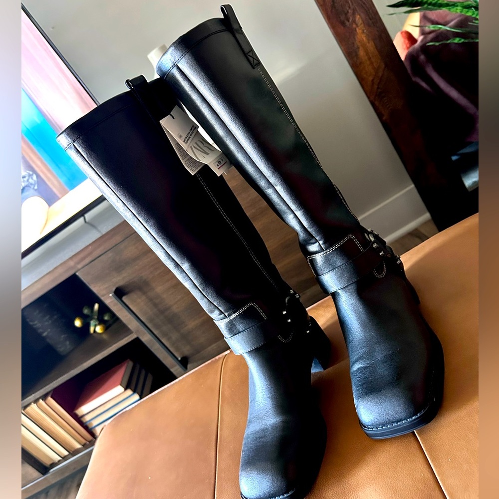 Moto Boots